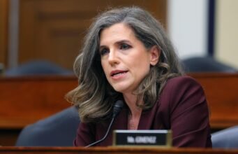 Kisah dua anggota Partai Republik yang bertemu Trump