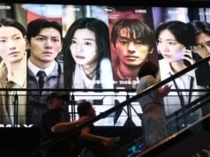 “Koloni” melebihi 5 juta. entri, menduduki puncak box office akhir pekan untuk minggu ke-4