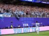 Lionel Messi menyamai rekor pencetak gol Piala Dunia FIFA dengan hat-trick pada usia 38