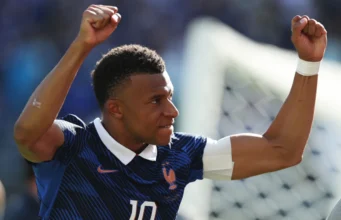 ‘Main hingga 80’: Mbappé membalas kritik setelah memecahkan rekor gol Prancis