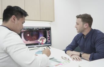 Mayapada Eye Center mendorong masyarakat untuk berinvestasi dalam kesehatan mata