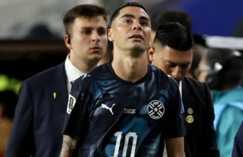 Mengapa Miguel Almiron dari Paraguay mendapat kartu merah saat melawan Turki di Piala Dunia 2026?