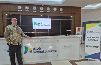 Mengasuh anak Anda melalui keterbukaan pikiran