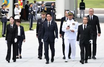 Menteri Pertahanan Jepang mengunjungi Korea untuk memperkuat hubungan pertahanan