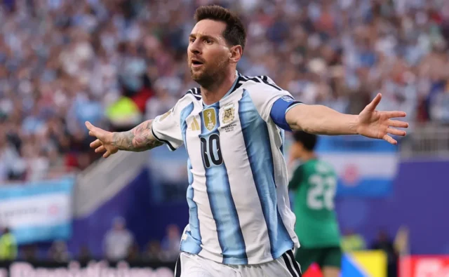 Messi berdiri sendiri dalam sejarah Piala Dunia setelah mencetak gol