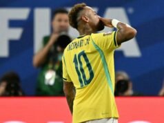 Neymar kembali saat Brasil mengalahkan Skotlandia untuk mencapai babak sistem gugur Piala Dunia