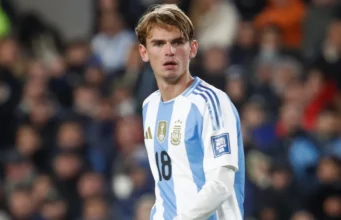 Nico Paz dikabarkan menjalani perawatan khusus pada lututnya, 13 hari jelang laga pembuka Piala Dunia 2026 di Argentina.
