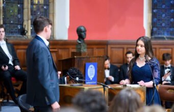 ‘Penargetan terus-menerus’: Kelompok hukum pro-Israel dikritik karena melaporkan presiden Oxford Union ke polisi