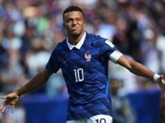 Penundaan yang sangat cepat gagal menghentikan Prancis saat Mbappé menginspirasi kemenangan atas Irak