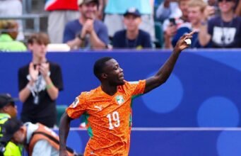 Pepe Double membawa Pantai Gading ke babak sistem gugur Piala Dunia untuk pertama kalinya