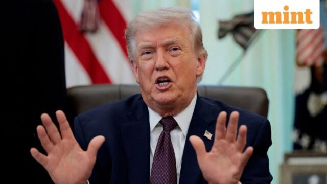 Peringkat dukungan terhadap Trump mendekati titik terendah sepanjang masa dan