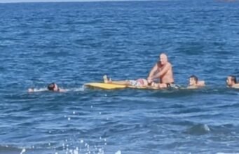 Peselancar asing menemukan wanita hilang mengambang di pantai Masceti di Gianyar