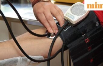 Pusat menawarkan perizinan yang lebih cepat untuk meningkatkan produksi perangkat medis