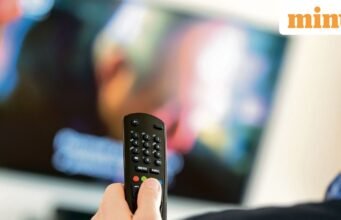 Regulator media Pakistan melarang Geo News selama 15 hari karena siaran yang dianggap sensitif terhadap agama, saluran tersebut meminta maaf