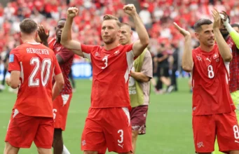 Rekap Piala Dunia: Swiss memuncaki Grup B saat Kanada melaju ke babak sistem gugur
