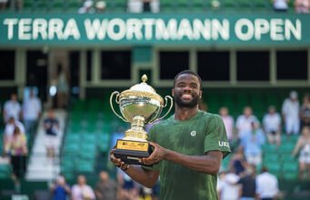 Roma 8:18: Tiafoe memuliakan Tuhan setelah gelar Halle