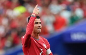 Ronaldo membuat sejarah Piala Dunia saat Portugal mengalahkan Uzbekistan 5-0