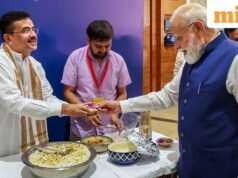 Saatnya pesta untuk PM Modi, makanan ringan ‘yang menyajikan PM terlama’ di jhalmuri di Bharat Mandapam: VIDEO