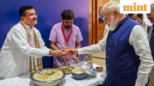 Saatnya pesta untuk PM Modi, makanan ringan 'yang menyajikan PM