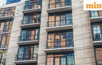 Seorang pria memesan apartemen seharga ₹16,5 lakh di lantai 34 sebuah gedung 32 lantai; jejaring sosial bereaksi