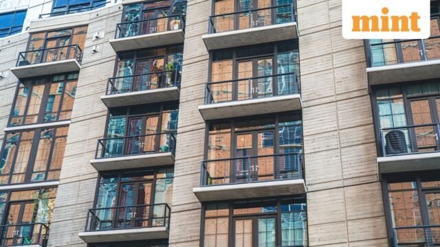 Seorang pria memesan apartemen seharga ₹16,5 lakh di lantai 34