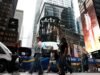 SpaceX melonjak 25% dalam debutnya di Wall Street dan menjadikan Elon Musk miliarder pertama