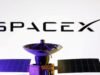 SpaceX menargetkan $1,75 triliun. penilaian termasuk opsi sepatu hijau dalam rekor IPO, kata sumber