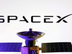 SpaceX menargetkan $1,75 triliun. penilaian termasuk opsi sepatu hijau dalam rekor IPO, kata sumber