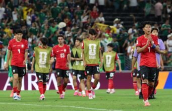 Tim Korea yang kurang bersemangat menunjukkan sedikit urgensi dalam kekalahan Piala Dunia dari Afrika Selatan