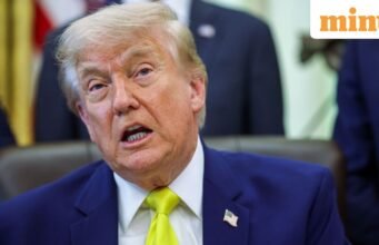 Trump mengatakan AS ‘akan menang melalui diplomasi atau tindakan militer’ terhadap Iran, dan mengatakan bahwa kesepakatan tidak diperlukan untuk mengakses uranium