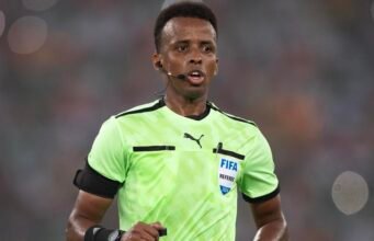 UEFA mempercayakan final Piala Super kepada wasit Somalia Omar Artan