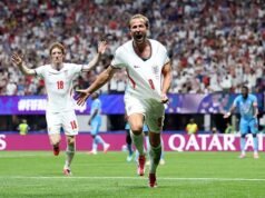 Harry Kane mengirim Inggris lolos dengan gol menakjubkan