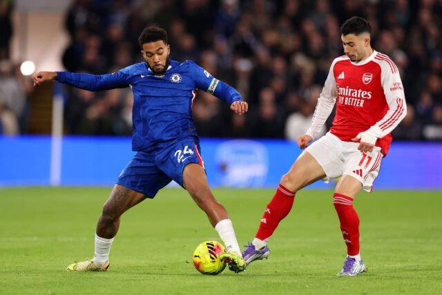 Chelsea menginginkan kesepakatan baru untuk Sol Gordon di tengah hubungan