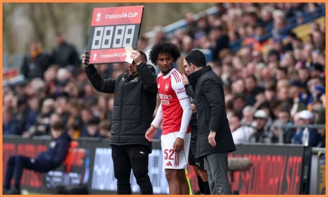 West Ham mempertimbangkan peminjaman Jaden Dixon dari Arsenal