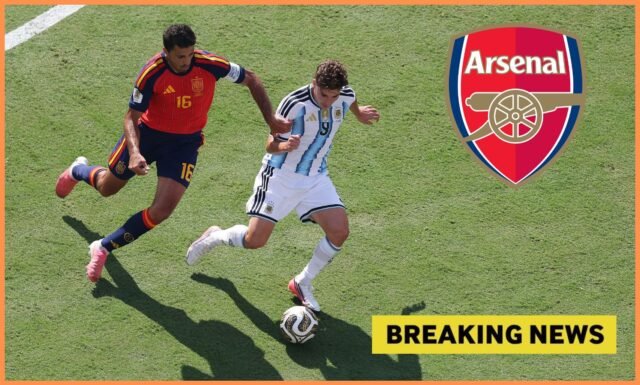 Arsenal masih dalam perlombaan transfer Julian Alvarez, kata Ben Jacobs