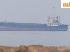 AS melancarkan serangan sebagai tanggapan atas serangan terhadap kapal komersial di Hormuz, mencabut keringanan sanksi minyak Iran
