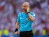 Anthony Taylor pensiun setelah 16 tahun menjadi wasit Liga Premier