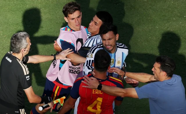 Argentina menghadapi potensi sanksi ketika FIFA membuka tinjauan disipliner terhadap
