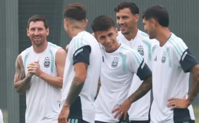Badai mengganggu persiapan final Piala Dunia 2026: Spanyol membatalkan latihan,