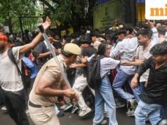CJP membagikan video ‘kebrutalan polisi’ saat unjuk rasa di Delhi, mengklaim adanya pelemparan batu dan serangan gas air mata terhadap pengunjuk rasa ‘damai’