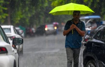 Cuaca Delhi Hari Ini: Hujan mengguyur sebagian ibu kota; IMD mengeluarkan peringatan ‘kuning’ untuk badai petir