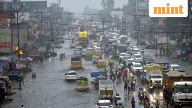 Cuaca Delhi Hari Ini: Kemungkinan akan terjadi hujan deras karena