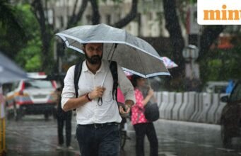 Cuaca Delhi LANGSUNG: Hujan mengguyur ibu kota; Tutupan awan muson dan angin kencang memberikan jeda sementara IMD mengeluarkan peringatan merah