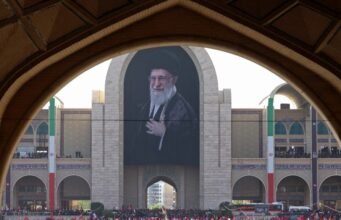 Diplomasi pemakaman Iran: Ayat-ayat Alquran yang mengklasifikasikan sekutu, saingan, dan mengirim pesan ke Arab Saudi
