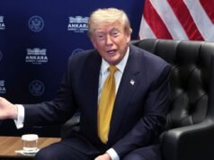 Donald Trump mengatakan perjanjian gencatan senjata dengan Iran telah “selesai”, dan menambahkan bahwa berurusan dengan Teheran hanya “buang-buang waktu.”