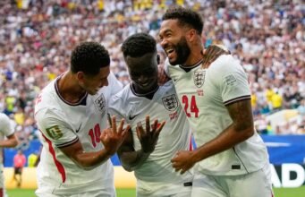 Hattrick Saka membantu Inggris mengalahkan Mbappé dan Prancis 6-4 dalam pertandingan liar untuk tempat ketiga di Piala Dunia