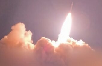 IRGC mengklaim menyerang unit operasi khusus AS di Suriah saat bom jatuh di Iran pada malam keenam