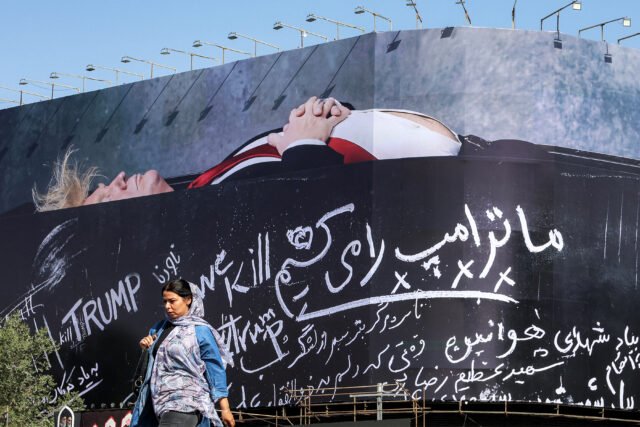 Iran akan melanjutkan serangannya sampai Selat Hormuz kembali tenang.
