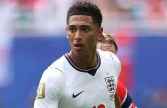 Jude Bellingham bergabung dalam daftar eksklusif pemain ganda Piala Dunia berturut-turut dalam kemenangan Inggris atas Norwegia