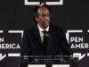 Kepala Pen America mengundurkan diri, menuduh lembaga sastra menghapus warga Palestina